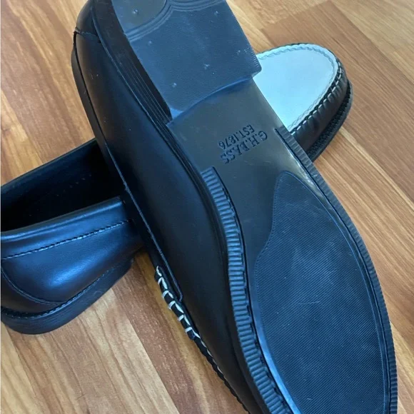 G.H. Bass & Co. Women’s Black and White Slip-On Loafers - Picture 2 of 5